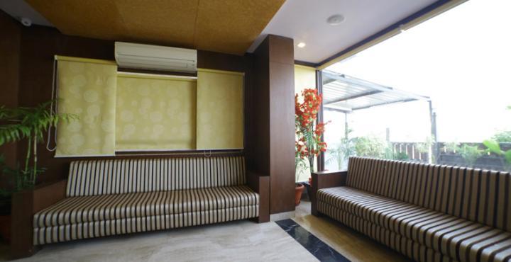 Oyo 1681 Hotel Devansh Udaipur Exterior photo