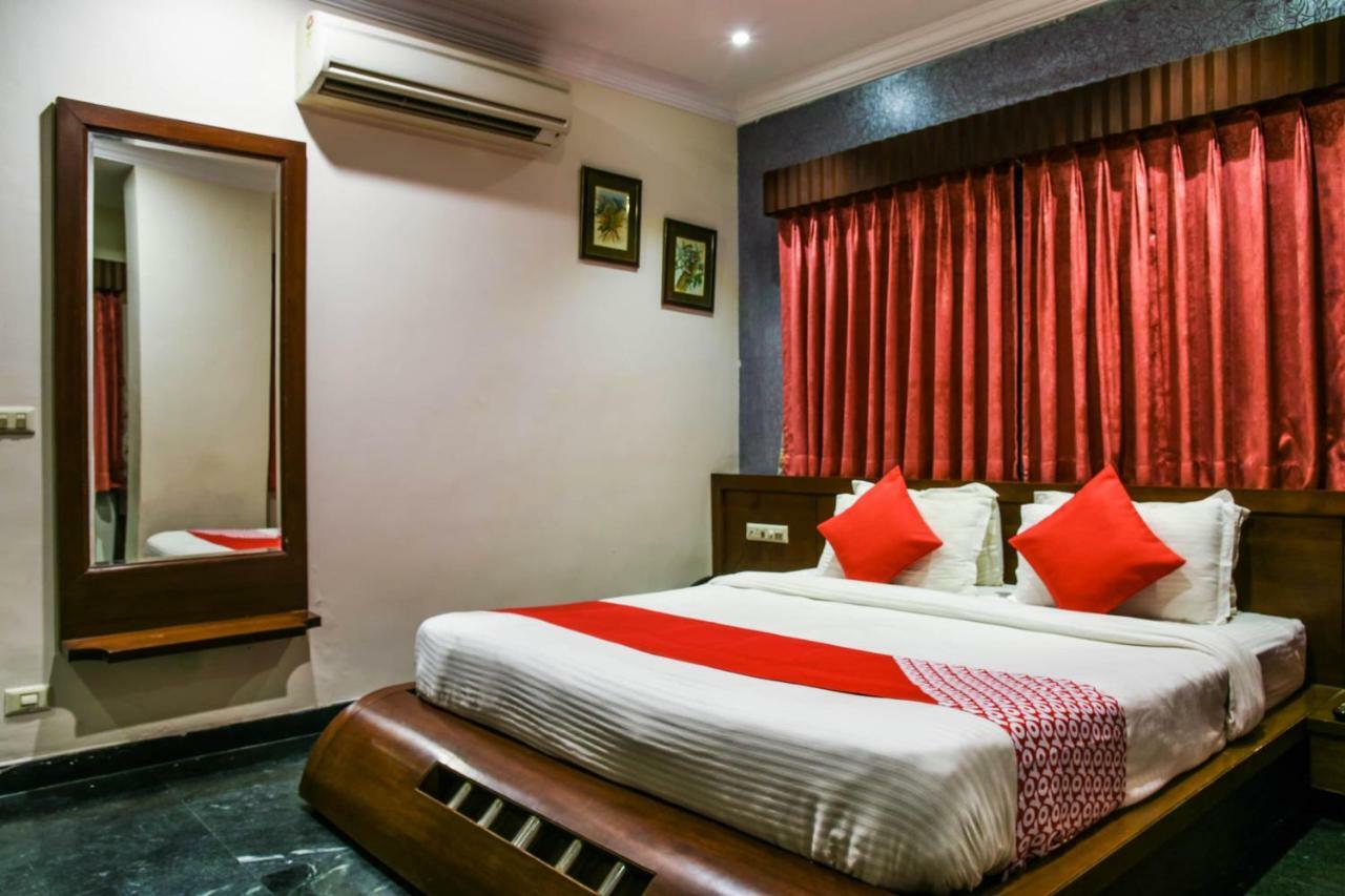 Oyo 1681 Hotel Devansh Udaipur Exterior photo