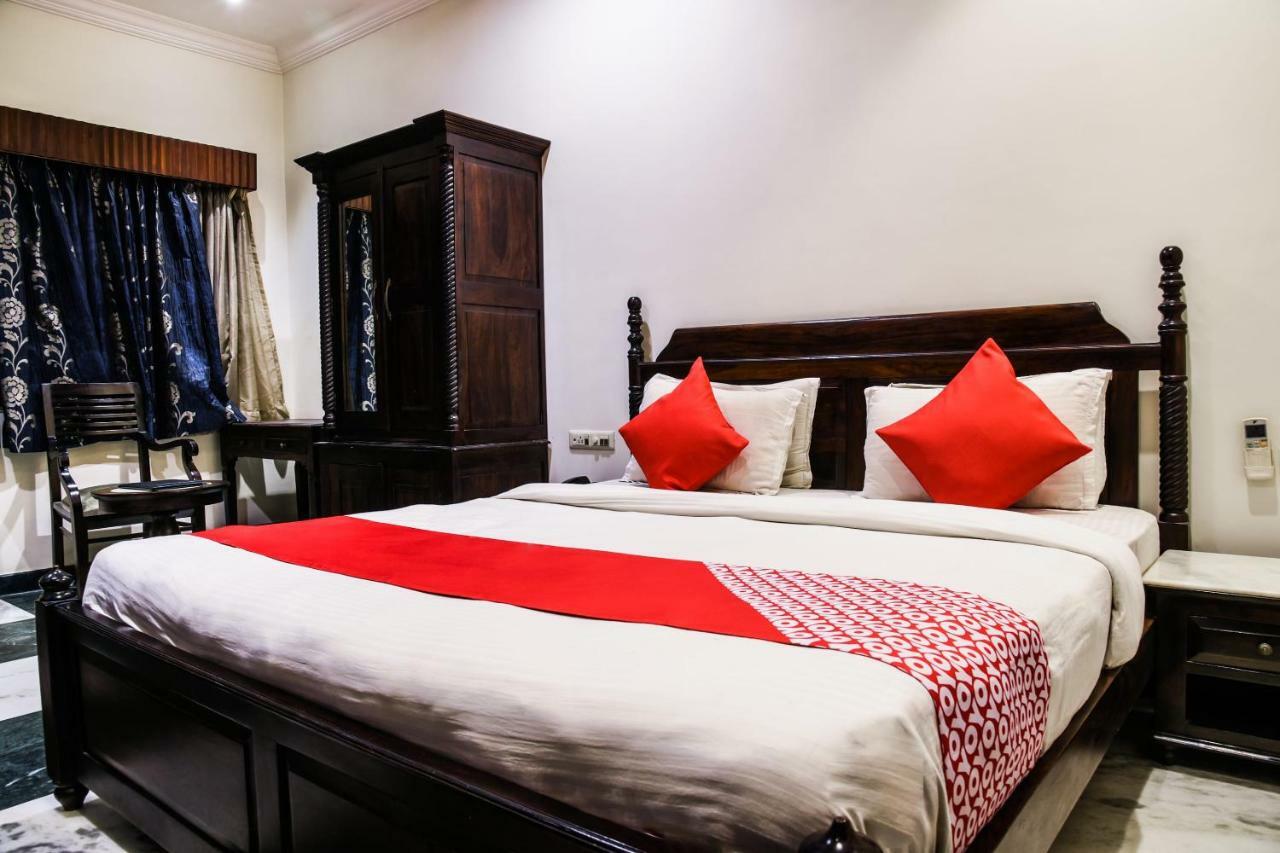Oyo 1681 Hotel Devansh Udaipur Exterior photo